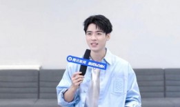 龚俊热巴最新爆料图片视频,甜蜜互动引粉丝热议！”